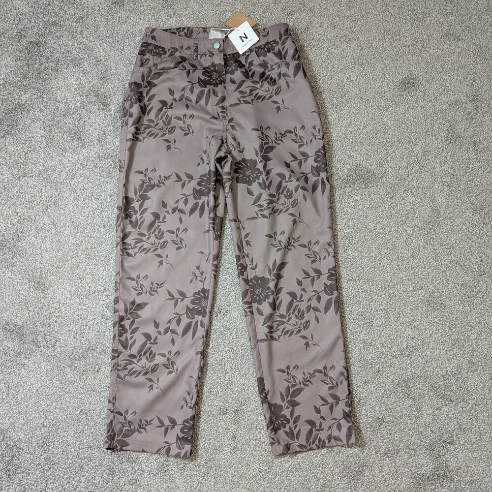 NORACORA, NWT Brown Floral High Rise Lightweight Poly Straight Jeans; Size M